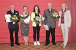 v. L.: Günther Ruschmeyer, Angelika Schönberg, Martina Baden, Götz Warncke und Bürgermeisterin Meike Moog-Steffens